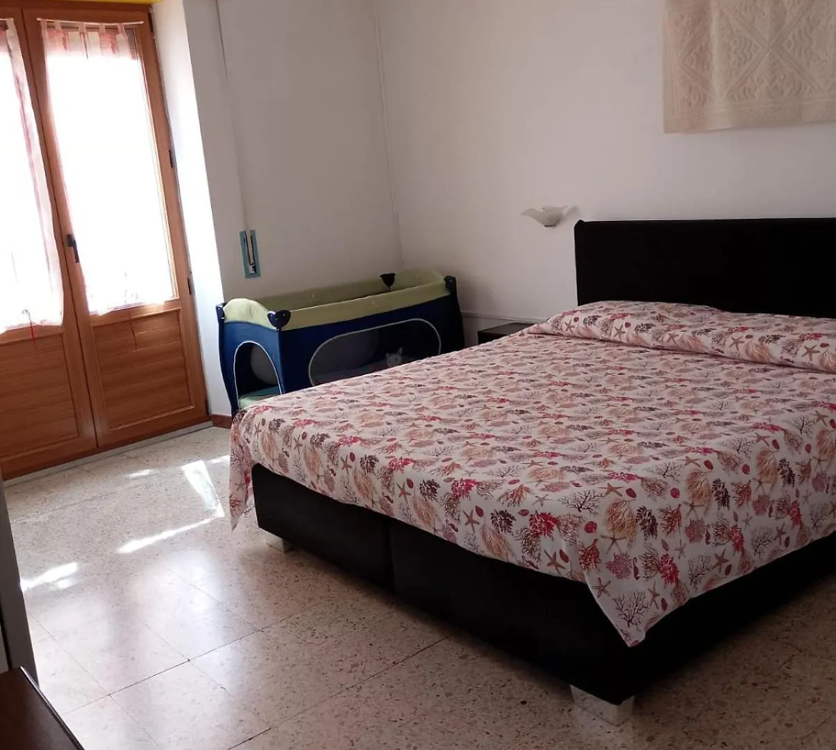 Guest house Affittacamere Casa Chiara Sant'Antioco